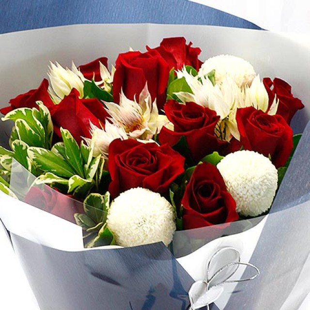 花店傳情嚴選  進口濃情蜜意11朵紅玫瑰花束