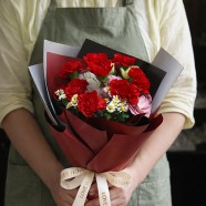 愛，從不缺席  媽咪母親節快樂康乃馨花束