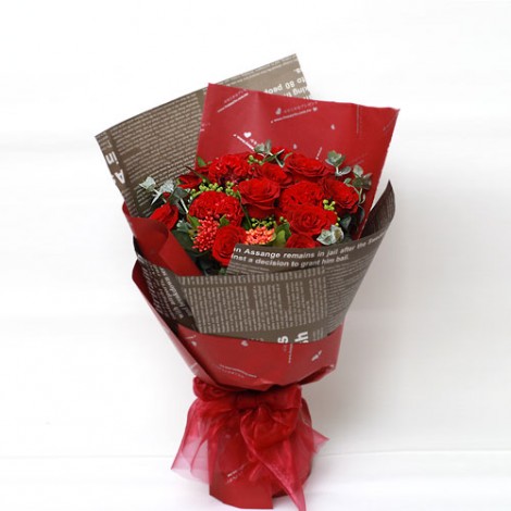花店熱賣 11朵熱情紅玫瑰花束